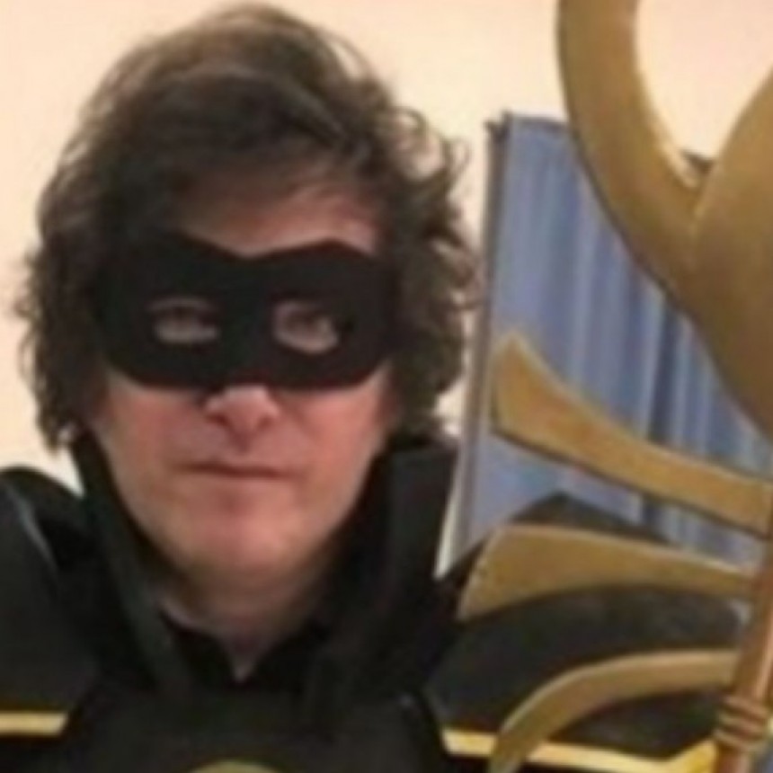 Javier Milei presentó sus nuevas redes sociales en inglés con un video llamativo