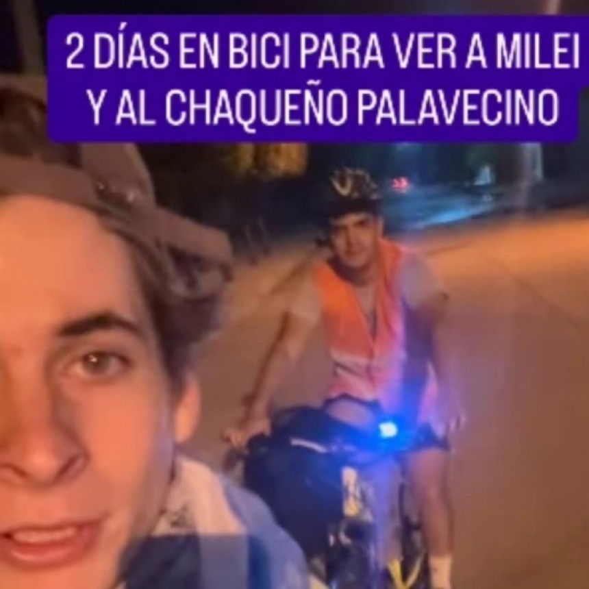 Militantes de Villa Mercedes pedalean 450 km para ver a Milei en Jesús María