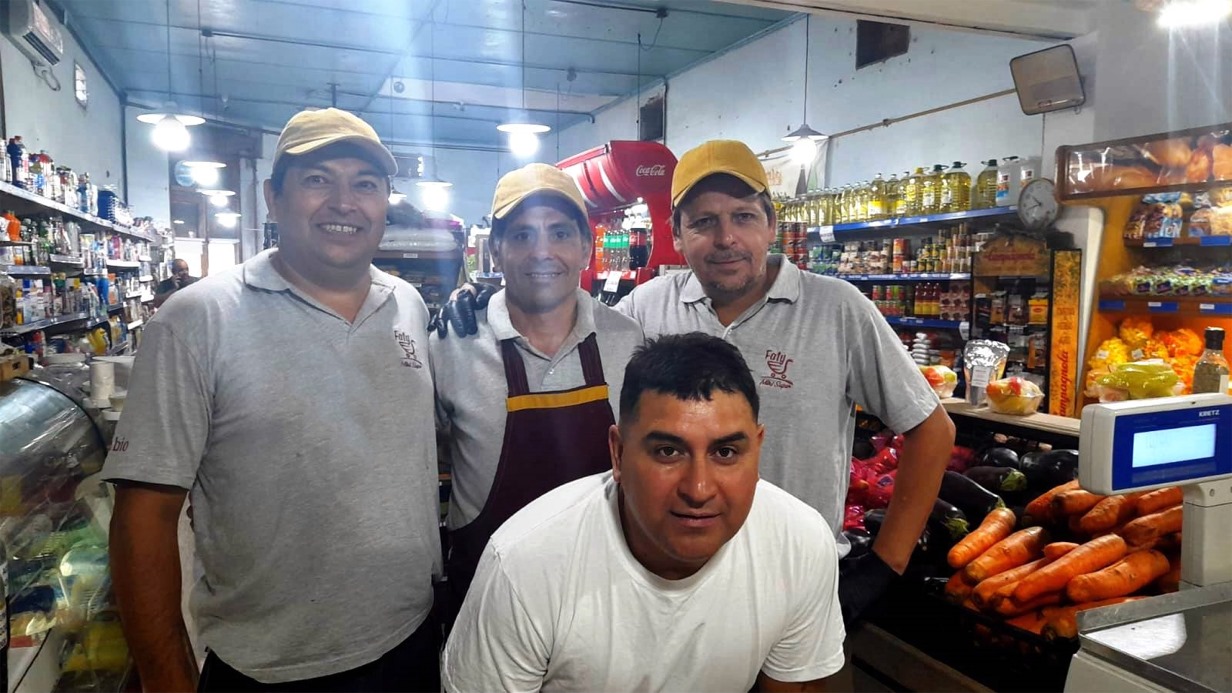 Supermercado ofrece carne de 1&deg; calidad : Menos de $4000 el kilo  