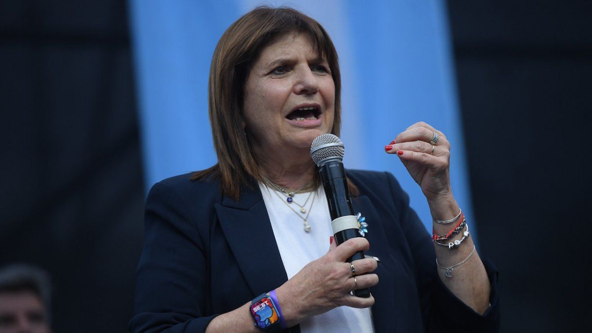 Actualidad nacional : &iquest;La Justicia ser&aacute; el l&iacute;mite de Milei ? 