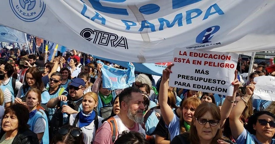 La Pampa : Los docentes cobraron $ 30.000 sin el Incentivo Docente     
