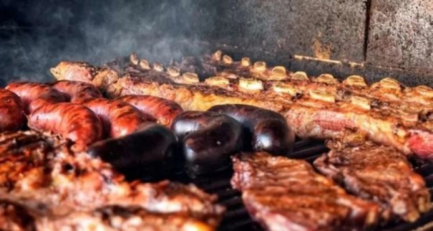 El asado, cada vez más lejos de la mesa de los argentinos: sigue cayendo en picada el consumo de carne vacuna 