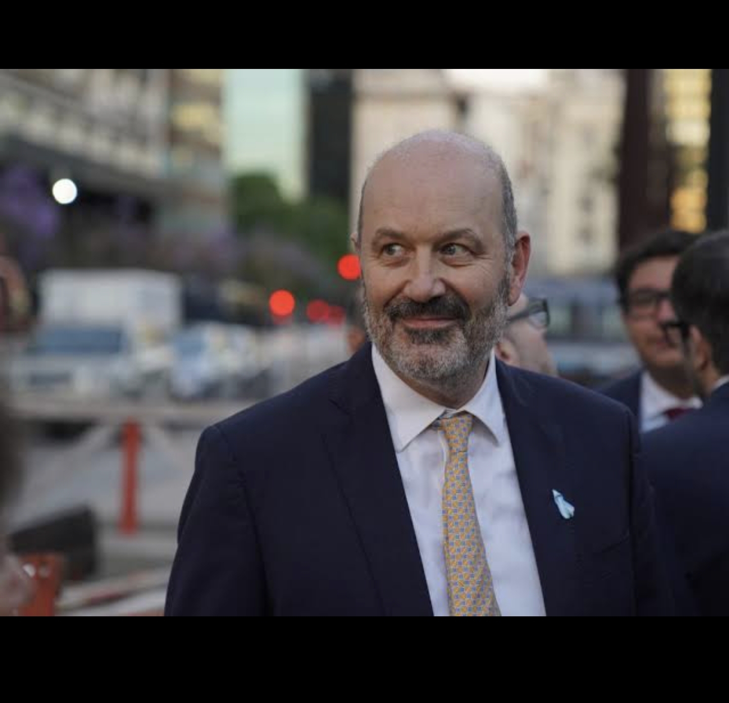 Reforma laboral. Sturzenegger, sobre las licencias: “Si te lastimaste jugando al fútbol, tu empresa no tiene nada que ver”