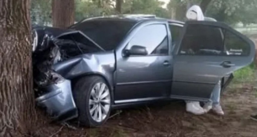 La Pampa: Manejaba alcoholizado, choc&oacute; contra un &aacute;rbol y termin&oacute; hospitalizado