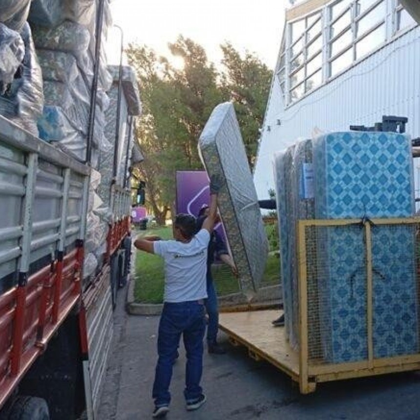 La Pampa env&iacute;a un segundo cargamento de ayuda solidaria a Bah&iacute;a Blanca
