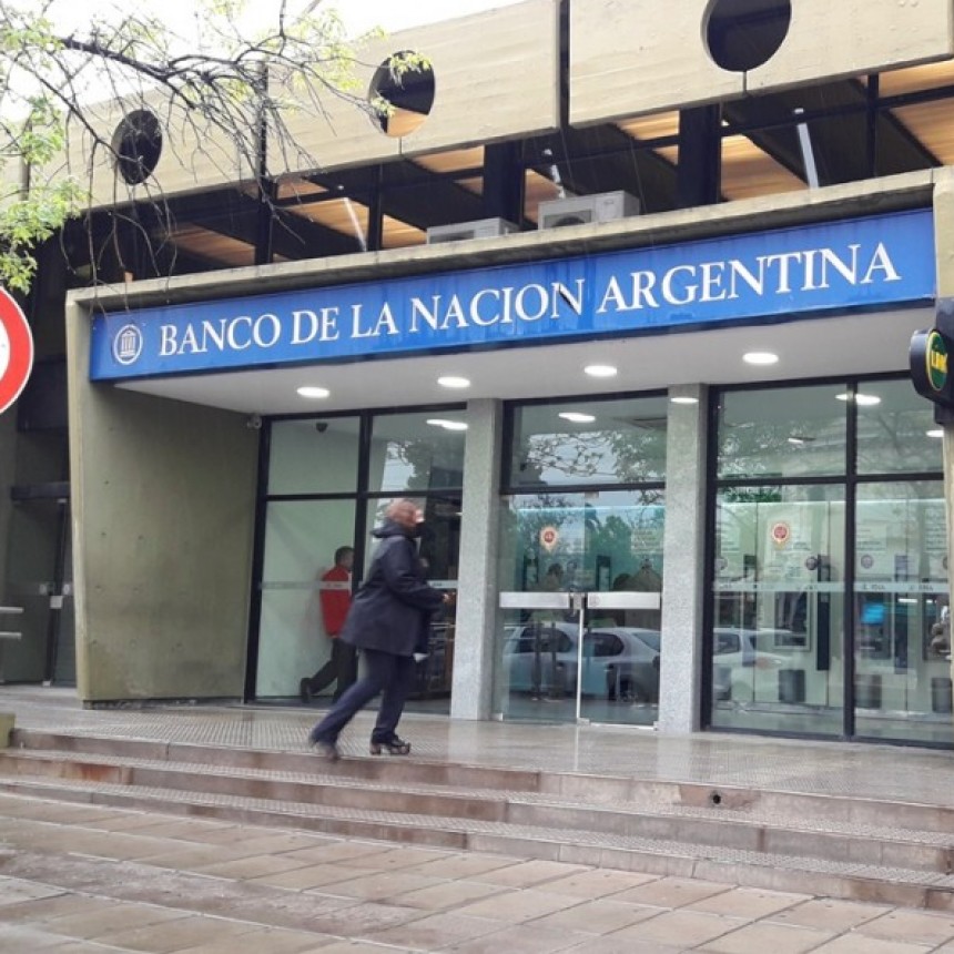 La Justicia suspendi&oacute; el decreto que convert&iacute;a al Banco Naci&oacute;n en un sociedad an&oacute;nima