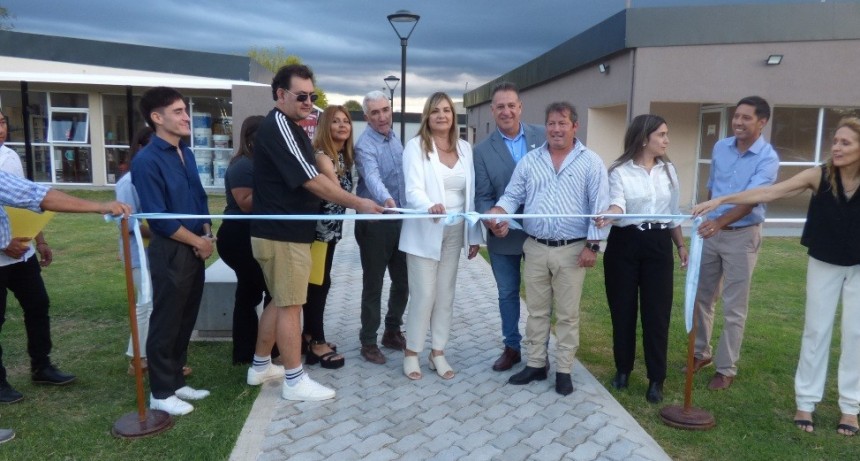 La Pampa: &ldquo;Otros hacen alarde de la reducci&oacute;n del gasto, en Luan Toro se inaugura un centro comercial&rdquo;