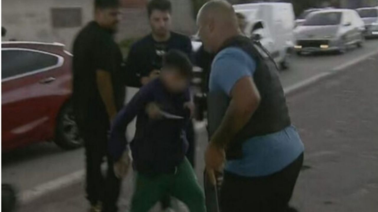 Un nene intent&oacute; atacar a un polic&iacute;a con un cuchillo