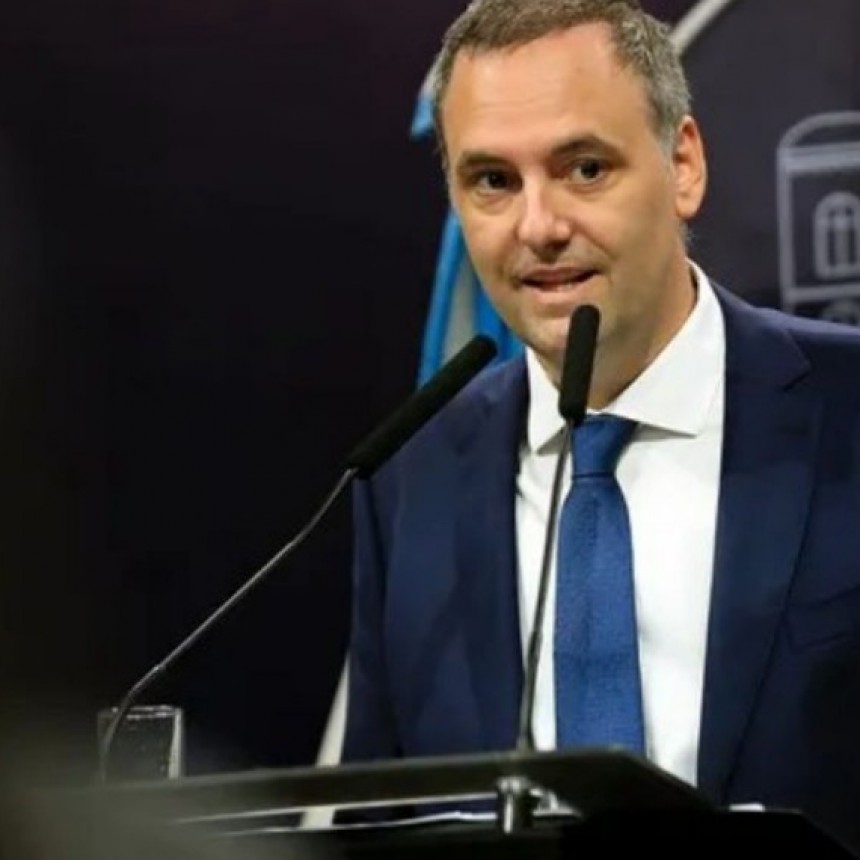 Manuel Adorni, sobre el paro nacional de la CGT: "Viven de la extorsi&oacute;n y el apriete..."
