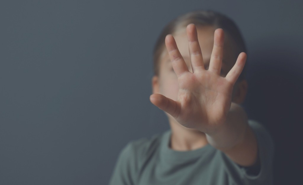 La Pampa: Condenan a una madre por golpear a su hijo con un cable y una escoba