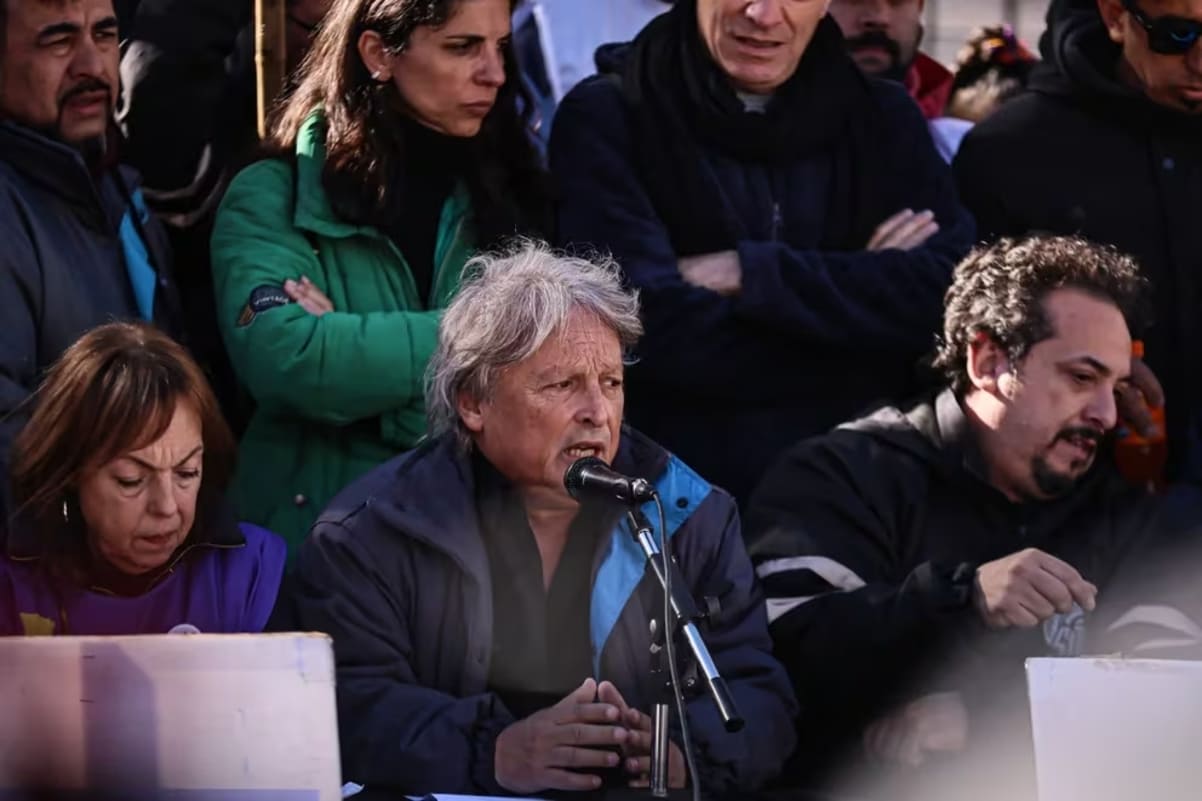Actualidad nacional: Choque de trenes el Pollo Sobrero responsabiliz&oacute; al Gobierno de Javier Milei