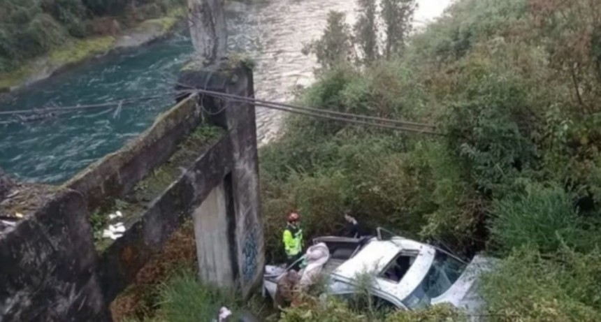 Tragedia en Chile: una camioneta con una familia argentina volc&oacute; y una nena de 12 a&ntilde;os falleci&oacute;