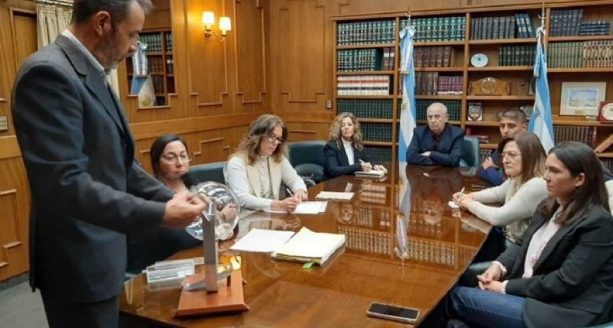 La Pampa: Jury a Mendiara sortearon a los abogados