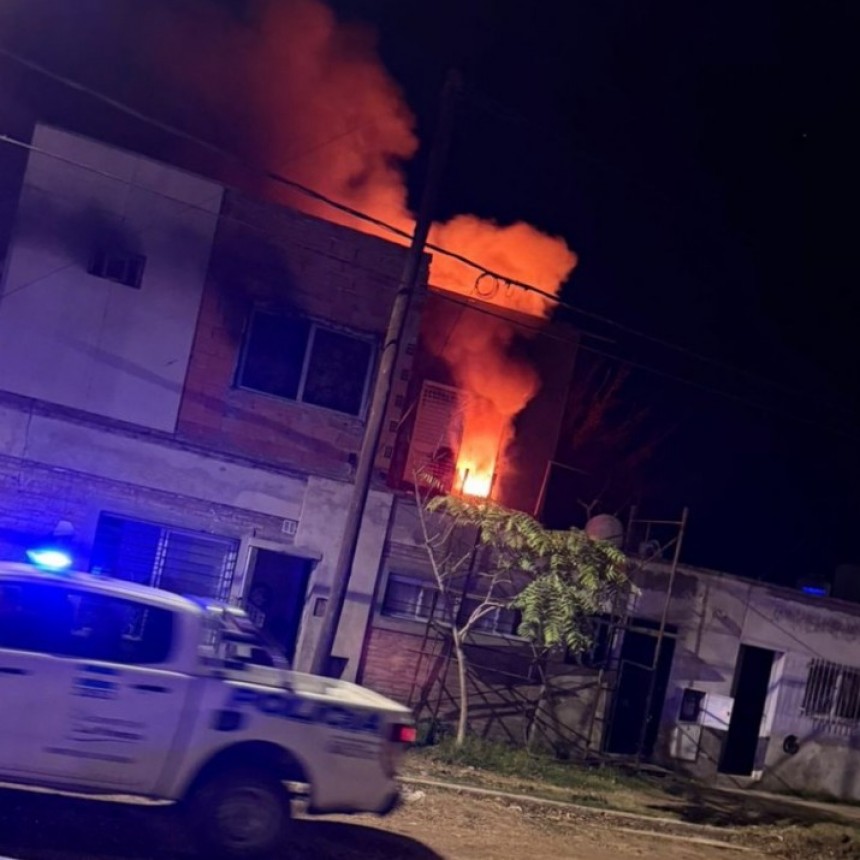 La Pampa: Un cortocircuito en una heladera provoc&oacute; el incendi&oacute; de un departamento en construcci&oacute;n