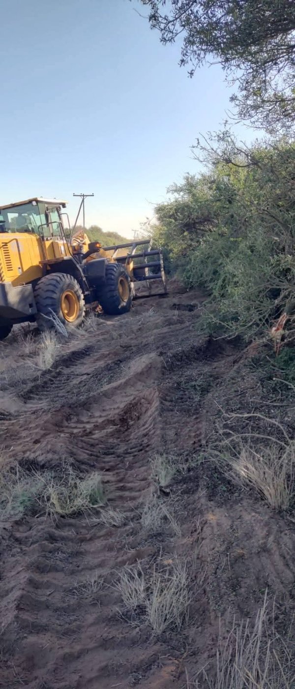 La Pampa: el Municipio de Luan Toro continua con el mantenimiento de caminos vecinales 