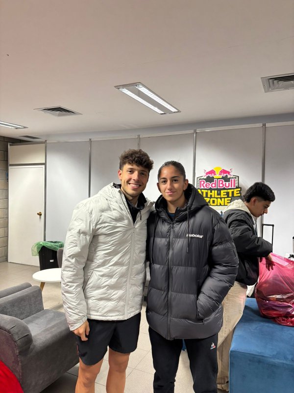 La Pampa: Juana Zapata fue BALLKID en el Torneo de Padel Premier de Buenos Aires y se destaca