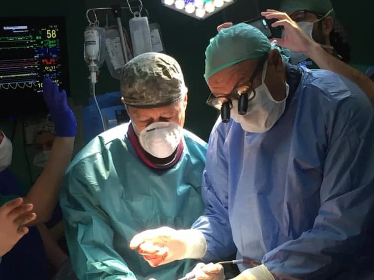 La historia detr&aacute;s del m&eacute;dico argentino distinguido como uno de los 7 sabios de la humanidad en cirug&iacute;a cardiovascular