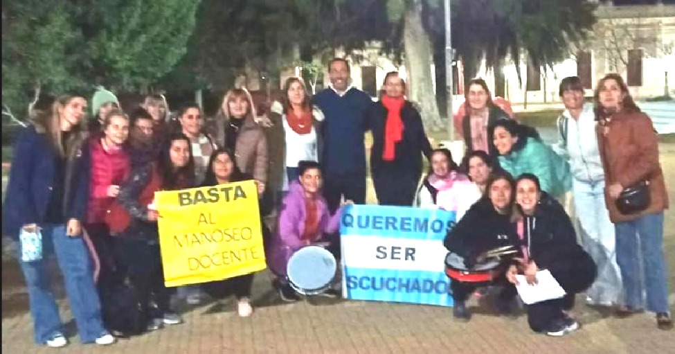 La Pampa: &iexcl;Queremos ser escuchados!Docentes marcharon en Victorica 