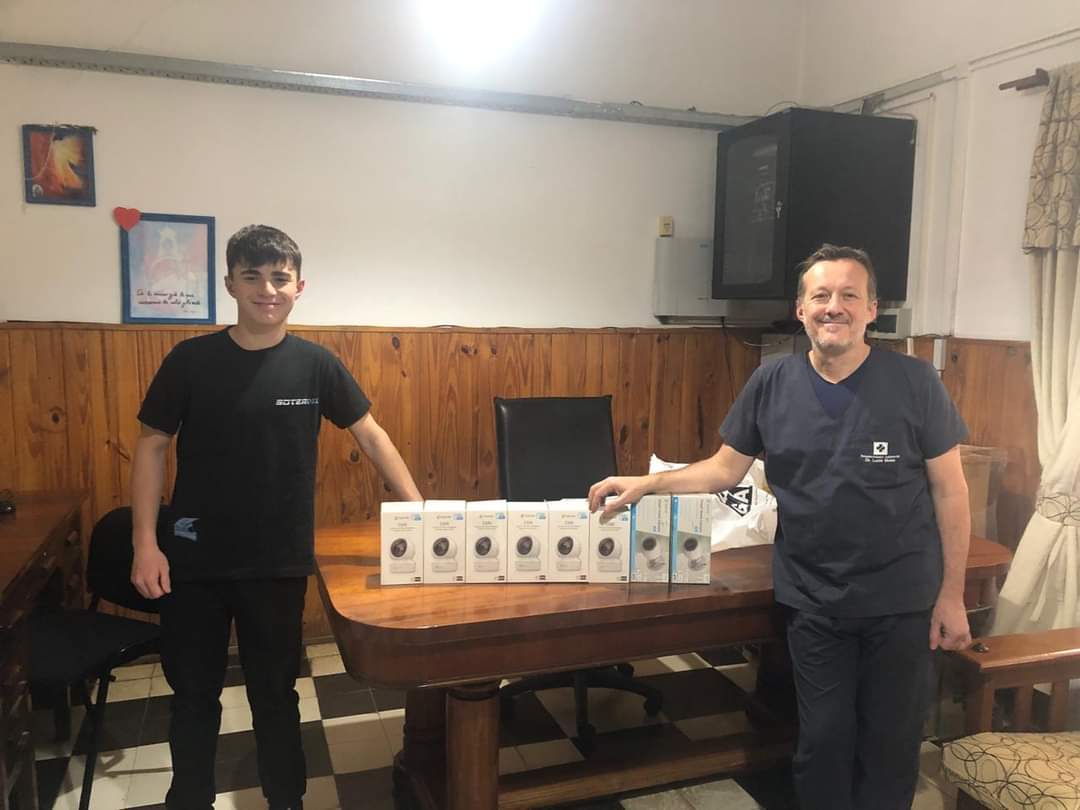 La Pampa: El hospital de Victorica recibe una donaci&oacute;n reconocimiento por parte de la Confederaci&oacute;n de Motociclismo Argentina 