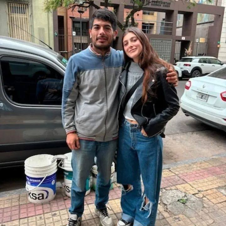 Compartió su título con el trapito que la acompaño durante su carrera 