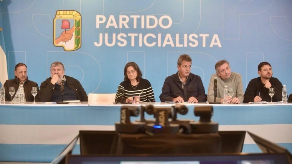 Con presencia de Massa, Grabois y Máximo, el PJ delineó su estrategia tras el fallo contra Cristina Kirchner