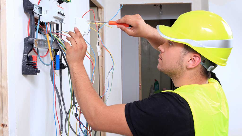 Feliz d&iacute;a : 13 de julio es el d&iacute;a del Electricista 