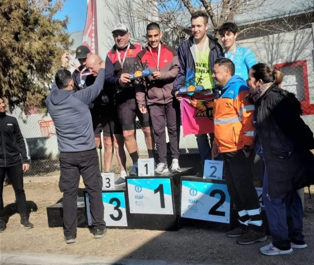 Duatlon en Toay: Pacheco y Romero en lo m&aacute;s alto del podio