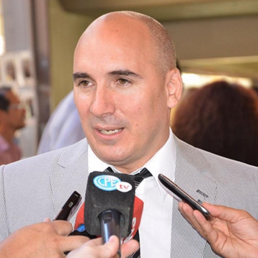 La Pampa:El defensor de ni&ntilde;os asegur&oacute; que &ldquo;grupos de chicos, en vez de salir o ir al cine, se juntan en domicilios a apostar on-line&rdquo;