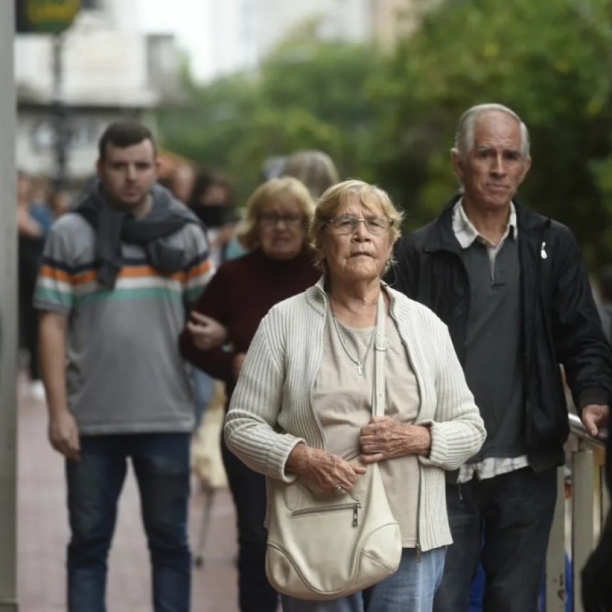 El Gobierno confirm&oacute; que se pagar&aacute; un bono de $70.000 para jubilados y pensionados en agosto