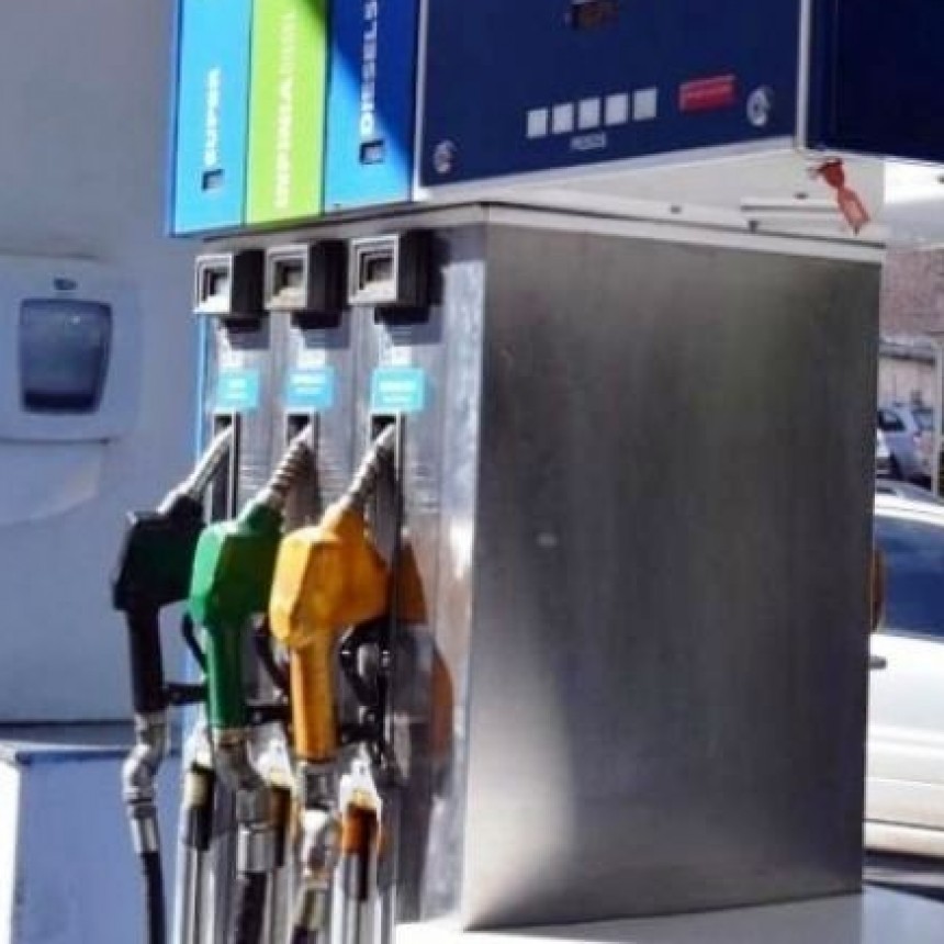 Suba de combustibles desde este jueves: ser&iacute;a de un 3 por ciento