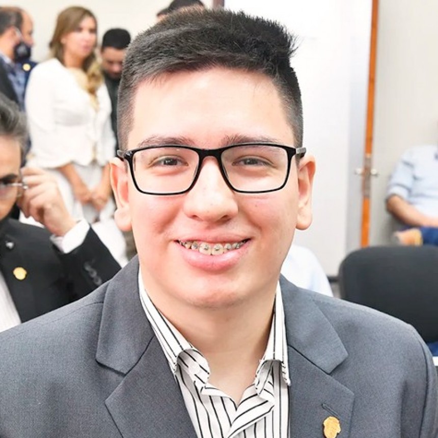 Denuncian a dirigente de La Libertad Avanza por exigir favores sexuales a una militante