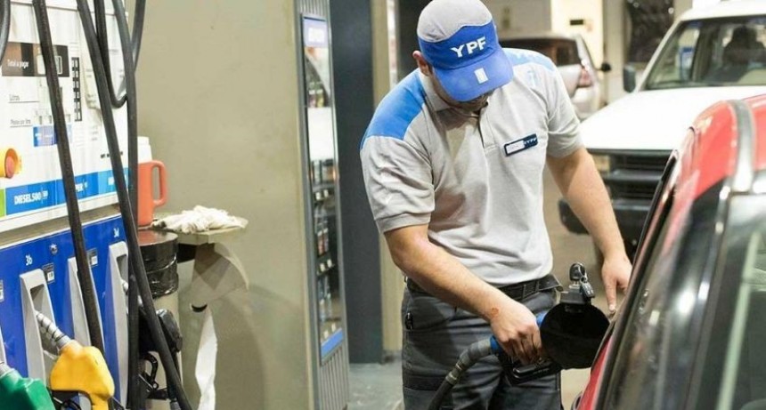 YPF subi&oacute; un 2,5% promedio los precios de los combustibles en las ultimas horas