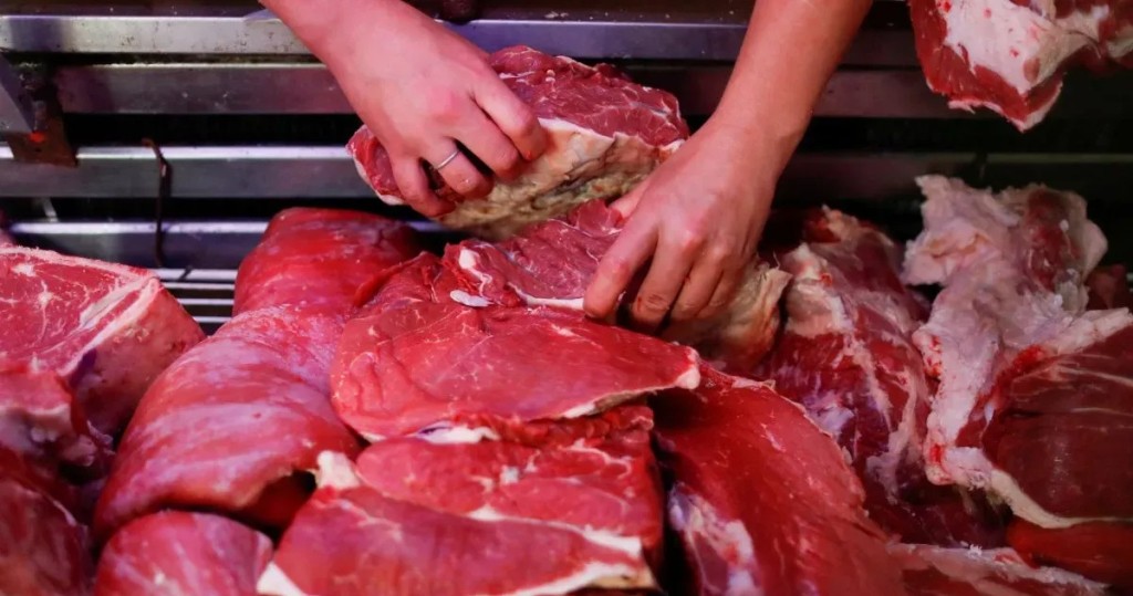 El consumo de carne cay&oacute; m&aacute;s del 11% y registra el nivel m&aacute;s bajo en 30 a&ntilde;os