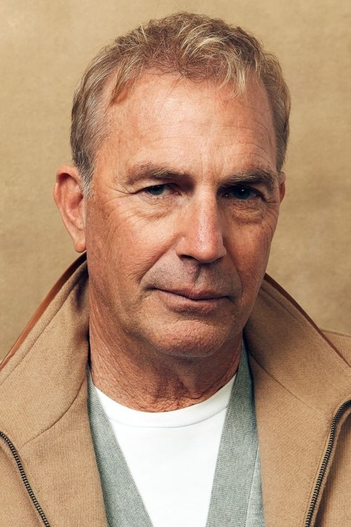Pens&oacute; que estaba en una relaci&oacute;n sentimental con Kevin Costner y transfiri&oacute; m&aacute;s de $3,6 millones
