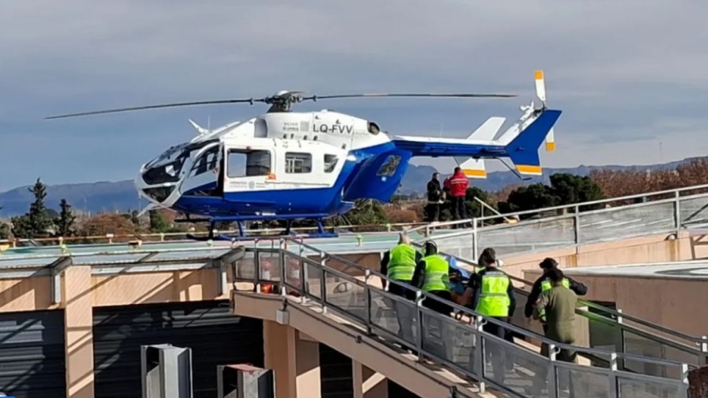La Pampa: Cinematogr&aacute;fico operativo sanitario para trasladar de urgencia a una nena piquense y salvarle la vida