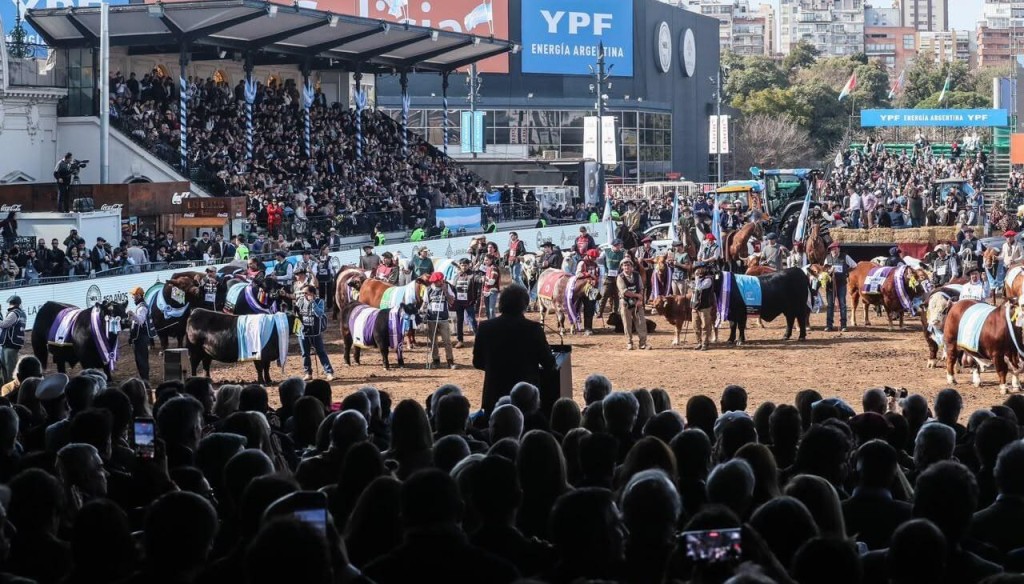 Milei en La Rural: "Eliminamos el cepo cambiario, el robo m&aacute;s grande que sufr&iacute;a el mercado"