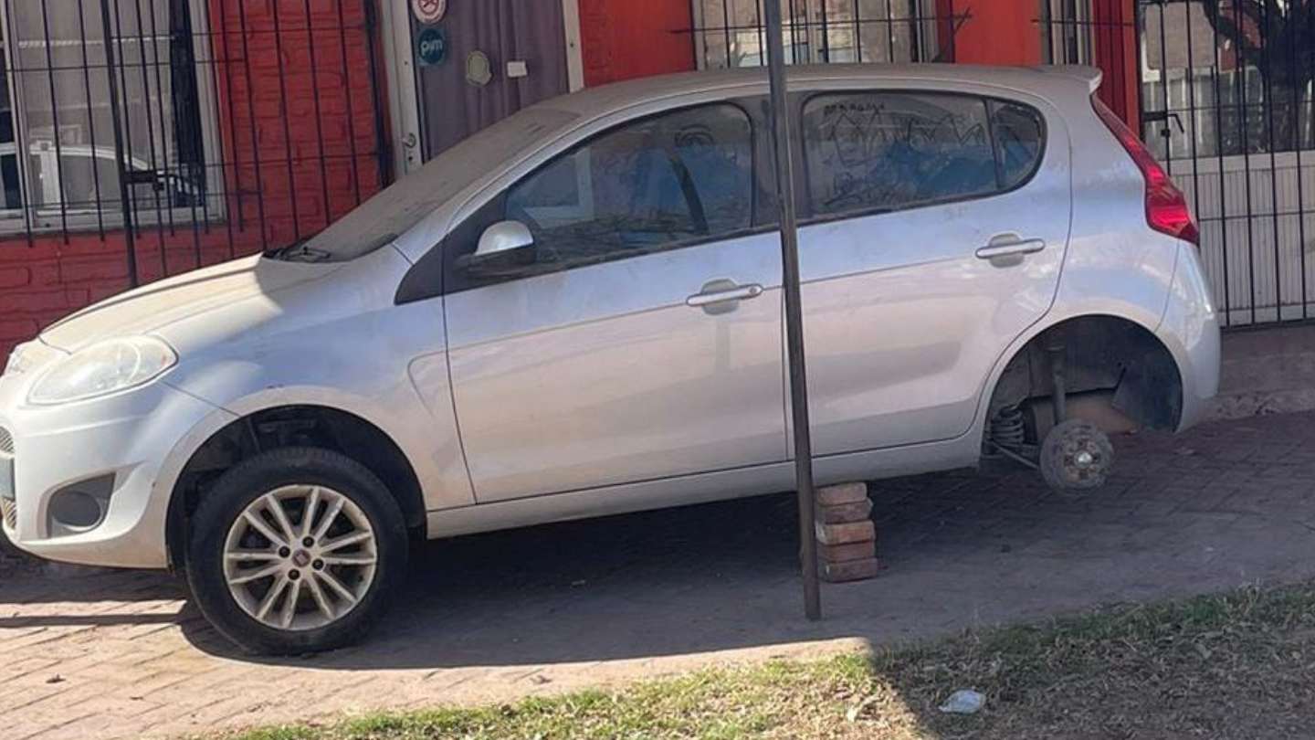 La Pampa:Allanan tres viviendas en Tel&eacute;n y recuperan ruedas sustra&iacute;das en Victorica