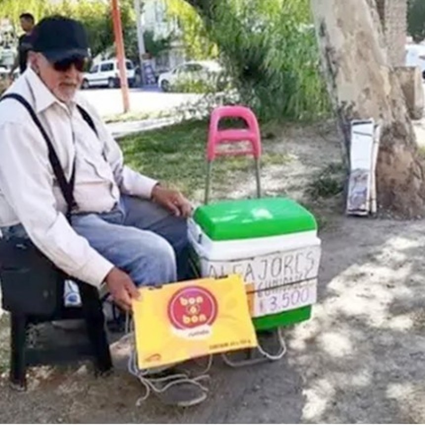 Parecia un buen Hombre: El abuelo que vend&iacute;a golosinas en la plaza y era pr&oacute;fugo de la justicia acusado de abusar a dos menores