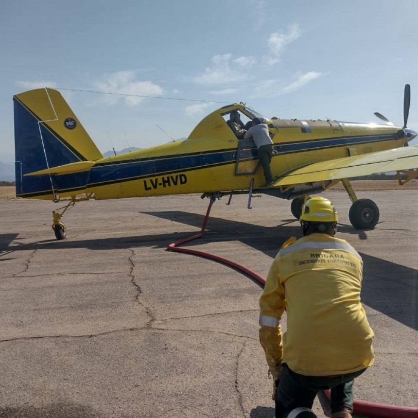 Buscan un avi&oacute;n hidrante que desapareci&oacute; en la Rioja