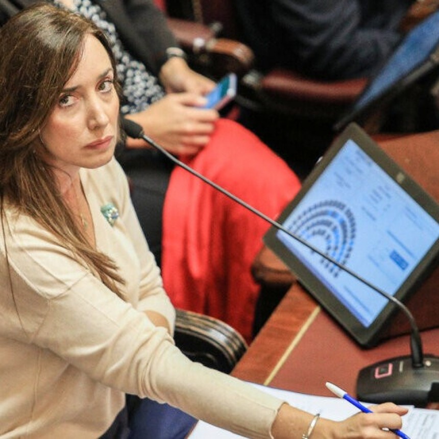 Tras la presi&oacute;n de Milei y las cr&iacute;ticas, los senadores decidieron dar marcha atr&aacute;s con el aumento a 9 millones de pesos de las dietas