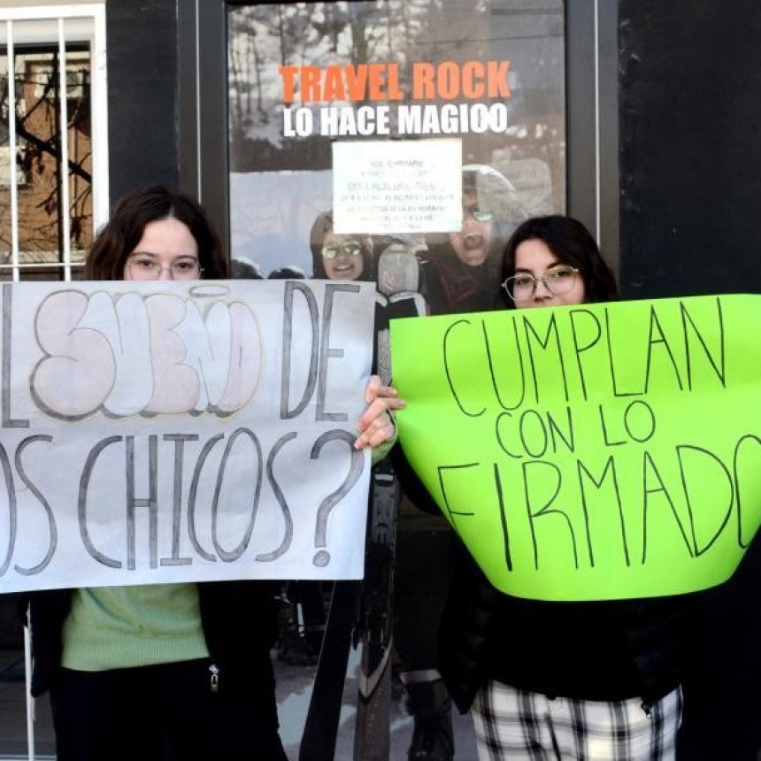 La Pampa: Padres y alumnos reclamaron frente a una empresa de viajes de egresados