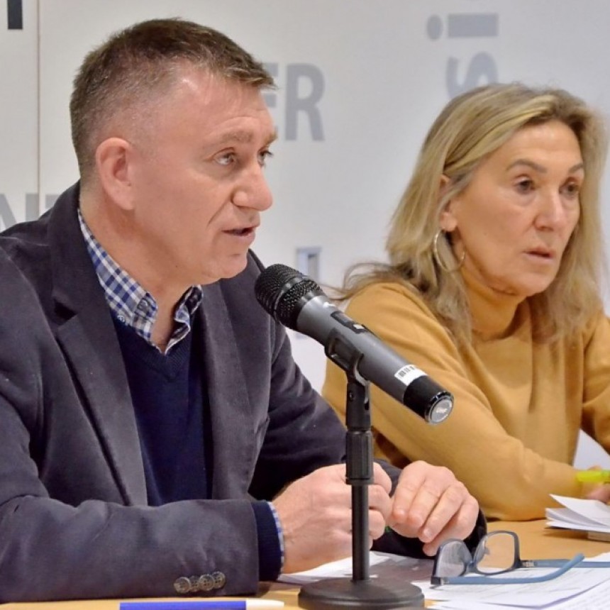 La Pampa: El ministro de hacienda fue a la legislatura pampeana para apoyar la aprobaci&oacute;n del incremento presupuestario y garantizar el pago de sueldos