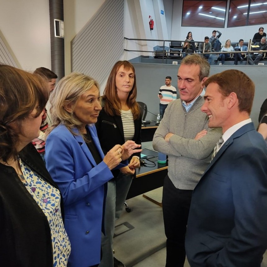 Legislatura Pampeana: Con el apoyo de la UCR, el oficialismo logra la aprobaci&oacute;n del aporte solidario