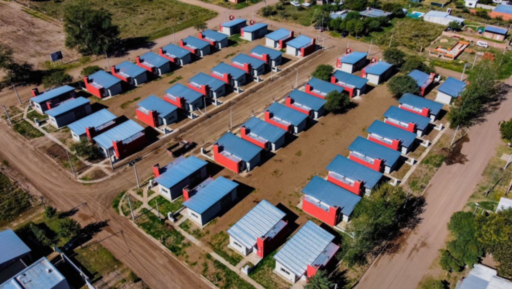 La Pampa: El IPAV intim&oacute; por viviendas en Castex y otras localidades y advirti&oacute; sobre posibles rescisiones