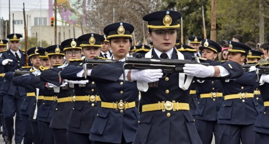 La Polic&iacute;a de La Pampa celebra su 140&deg; aniversario: desfile, muestras y cortes de tr&aacute;nsito