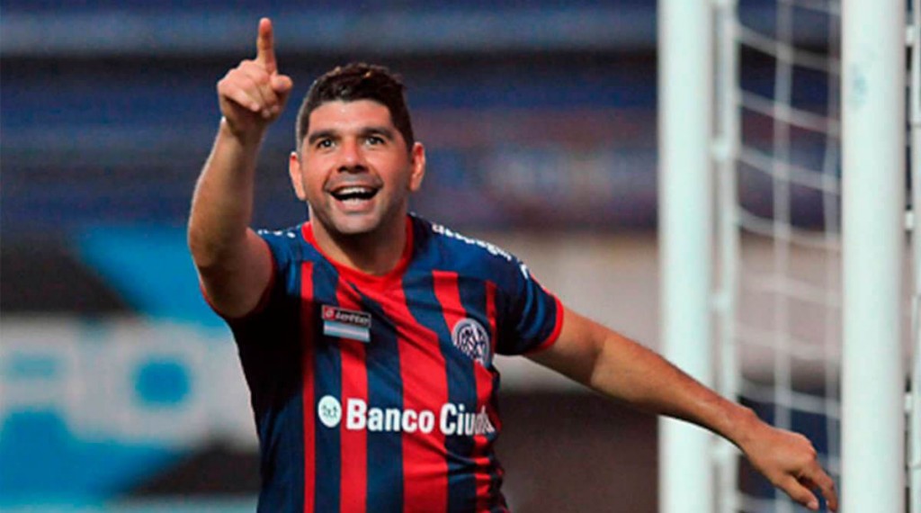 Se conoce video del ex jugador y dirigente de San Lorenzo Ortigoza agrediendo a su expareja frente a su hijo