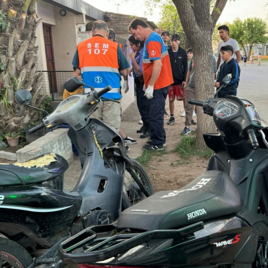 La Pampa: Menores de edad en moto chocaron contra una pared 