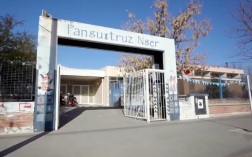 La Pampa:Su hijo se peleó en la escuela y fue a amenazar a los directivos