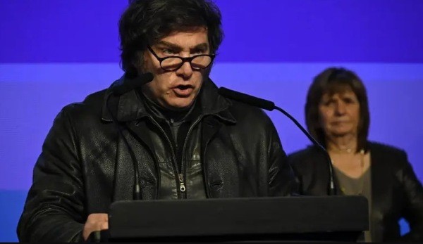 Pese a la derrota, Milei vetaría recursos para universidades, el hospital Garrahan y aportes a las provincias.