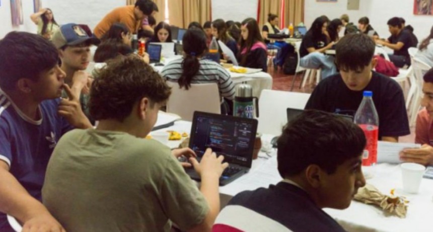 C&oacute;digo Pampa lleg&oacute; al oeste provincial con una nueva jornada de formaci&oacute;n digital para j&oacute;venes